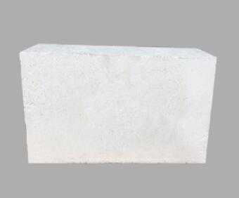 使用低導(dǎo)熱三石磚的好處有哪些