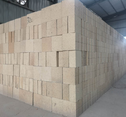 低導(dǎo)熱三石磚運(yùn)用范疇變大的原因